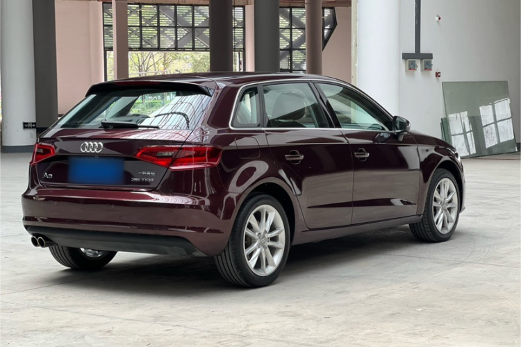 奥迪A3 2014款 Sportback 35 TFSI 自动舒适型车身外观6008