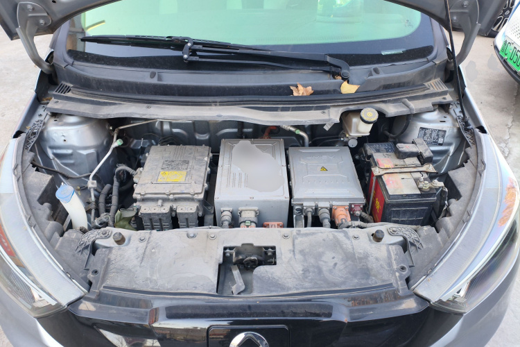 江铃集团新能源 易至EV3 2019款 酷跑版机舱底盘24