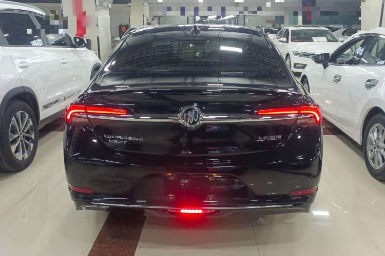 别克 君越 2021款 552T 豪华型车身外观6