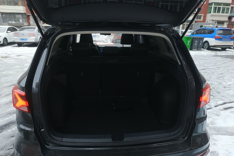 捷达VS7 2021款 黑锋版 1.4T 自动悦享版机舱底盘23