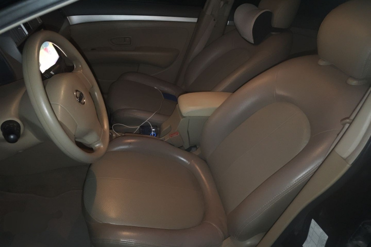 日产 轩逸 2016款 经典 1.6XE 自动舒适版中控内饰19