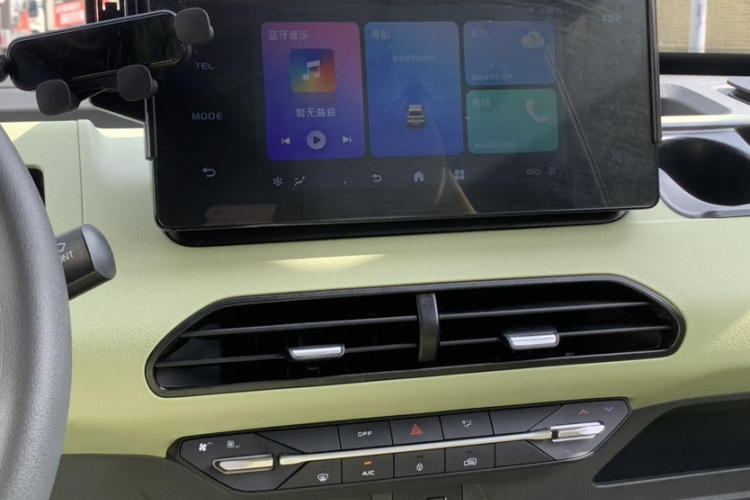 吉利银河 2023款 熊猫mini 120km 亚运熊局部细节14