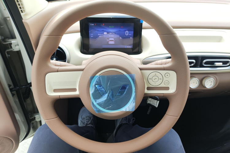 五菱汽车 宏光MINIEV 2025款 四门版 进阶款中控内饰13