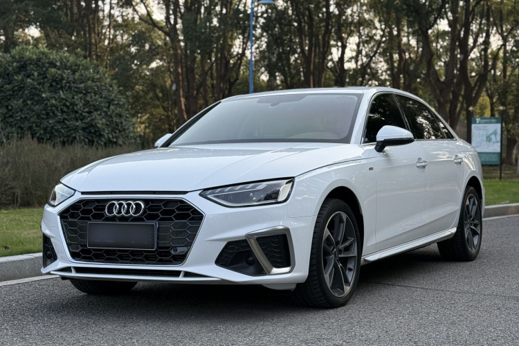 奥迪A4L 2022款 40 TFSI 时尚动感型车身外观1