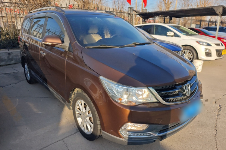 宝骏730 2016款 1.8L iAMT豪华型 7座车身外观6002