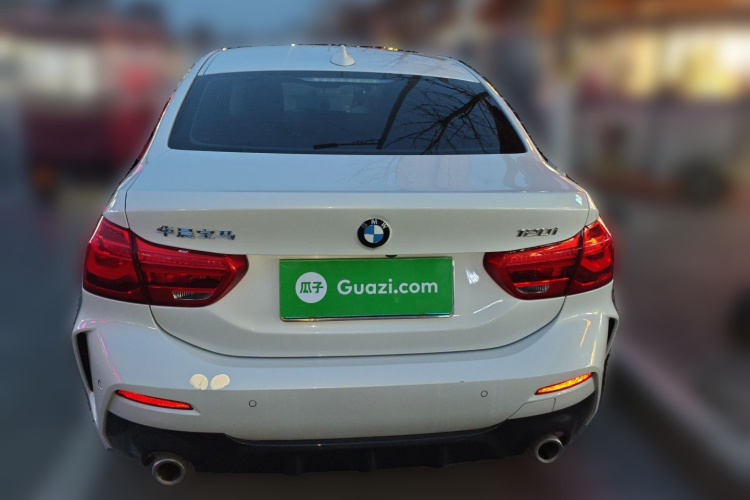 宝马1系 2021款 改款 120i M运动版车身外观6