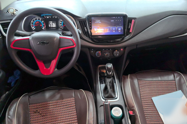 雪佛兰 科沃兹 2019款 320 自动欣享天窗版中控内饰12