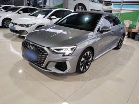 奥迪A3 2024款 A3L Limousine 35 TFSI 时尚运动型