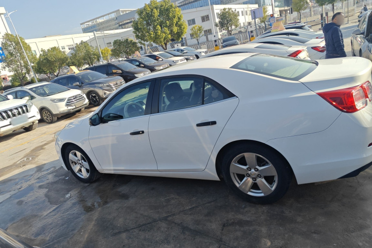 雪佛兰 迈锐宝 2013款 2.0L 自动舒适版车身外观4