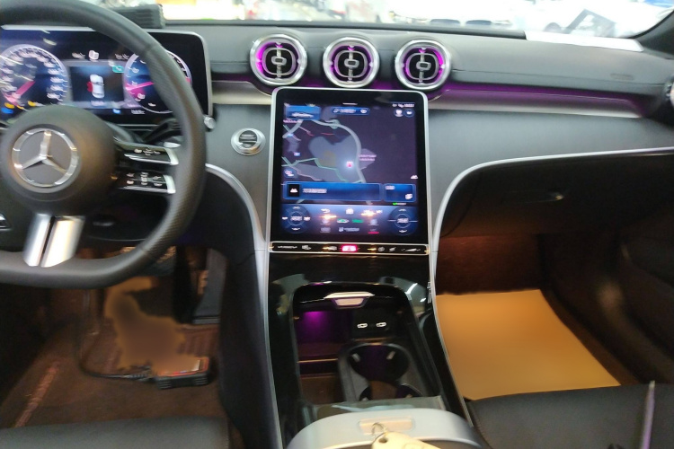 奔驰C级 2023款 C 200 L 运动版局部细节16