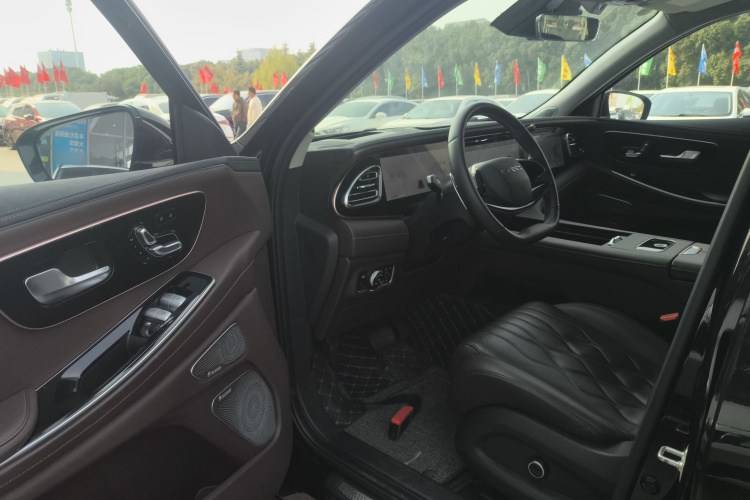 星途揽月 2023款 400T 四驱星尊版 6座中控内饰7003