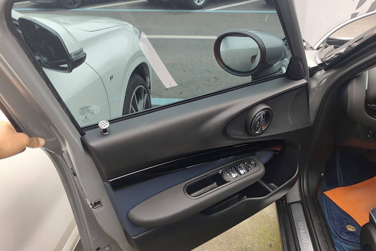 MINI Clubman 2022款 改款 2.0T COOPER S中控内饰7004