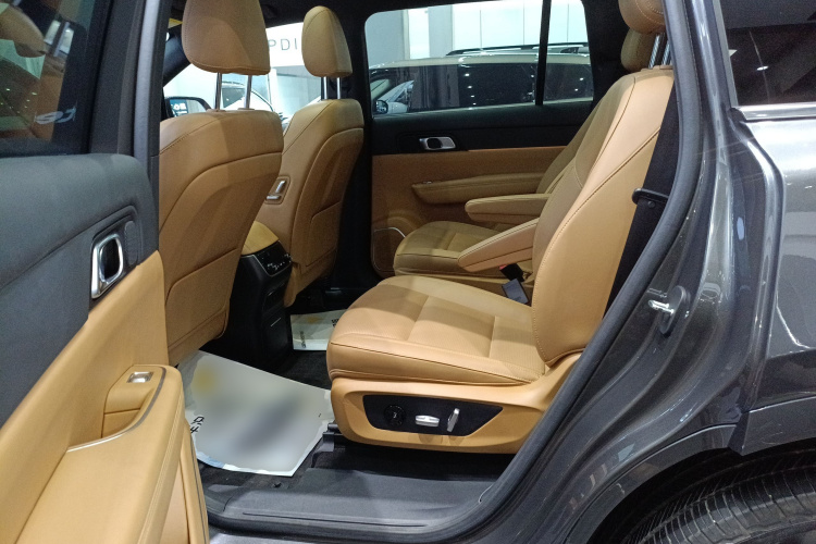 理想汽车 理想ONE 2021款 增程6座版中控内饰21