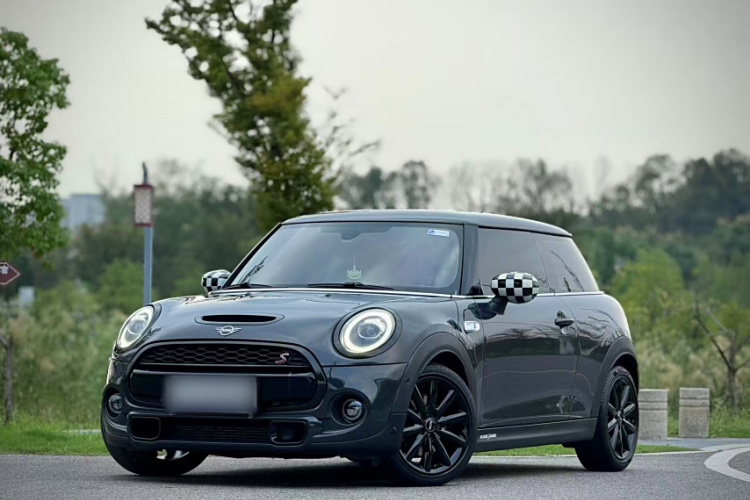 MINI 2021款 2.0T COOPER S 经典派局部细节36
