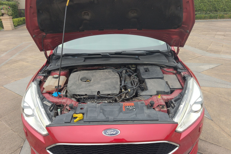 福特 福克斯 2015款 两厢 EcoBoost 180 自动运动型机舱底盘24