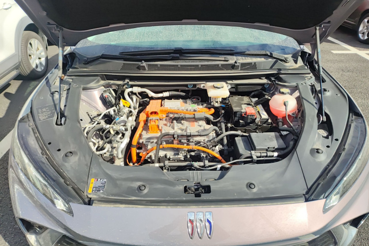 别克E4 2023款 智享版机舱底盘24