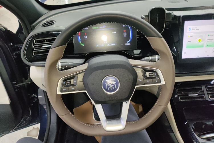 比亚迪 秦PLUS 2023款 冠军版 DM-i 55KM领先型中控内饰13