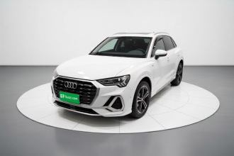 奥迪Q3 2021款 45 TFSI quattro 时尚动感型