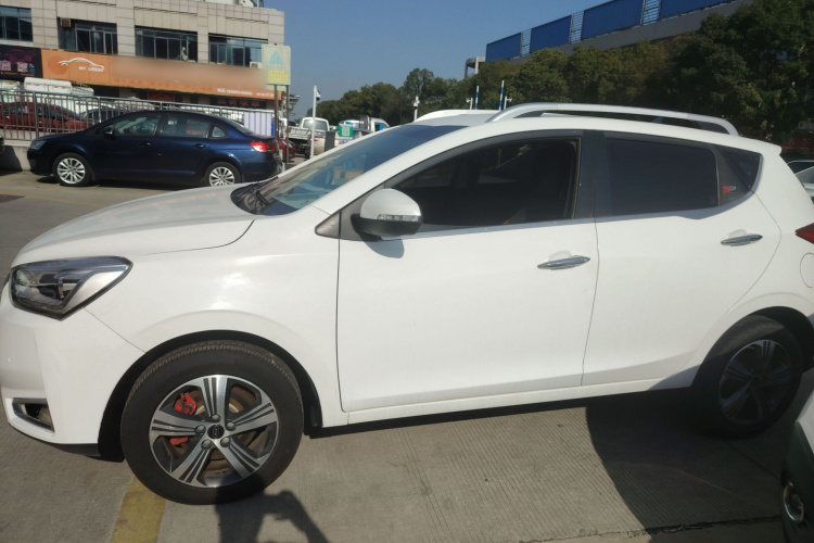 江汽集团 瑞风S2 2018款 智驱版 1.5L 手动豪华智能型车身外观6003