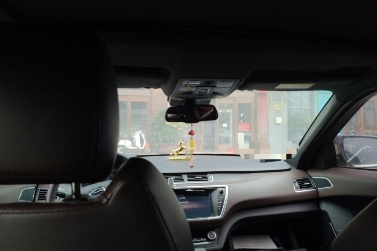 陆风X7 2015款 2.0T 全景尊贵版中控内饰22