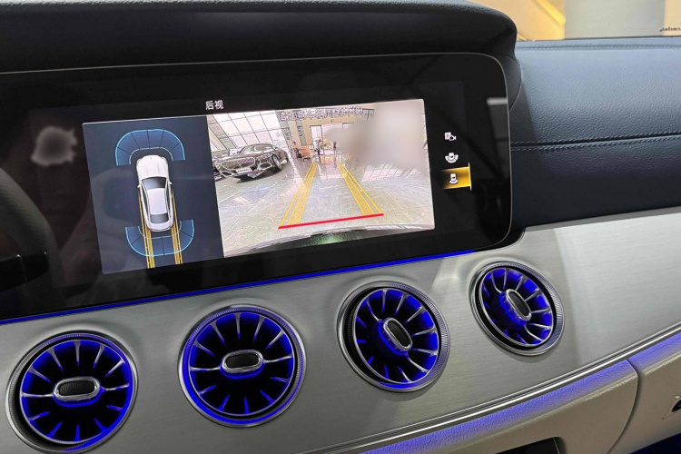 奔驰E级(进口) 2023款 E 260 轿跑车中控内饰7004