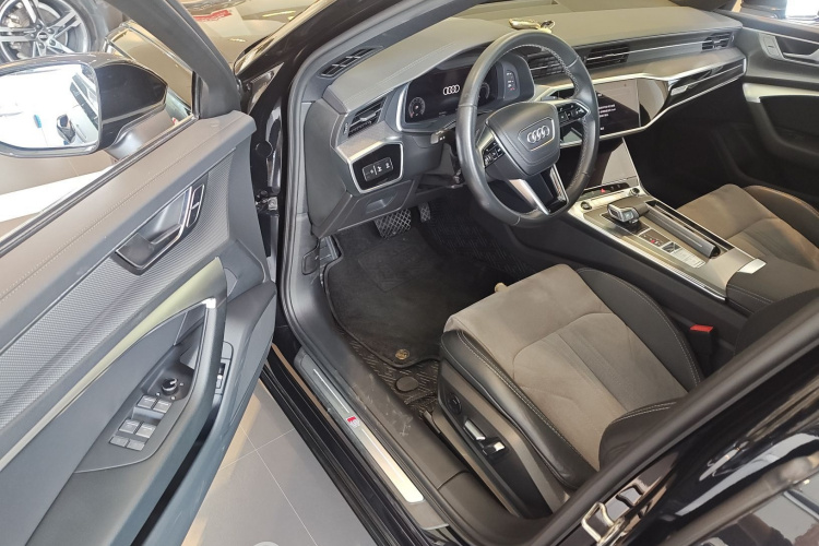 奥迪A6L 2023款 40 TFSI 豪华动感型中控内饰20