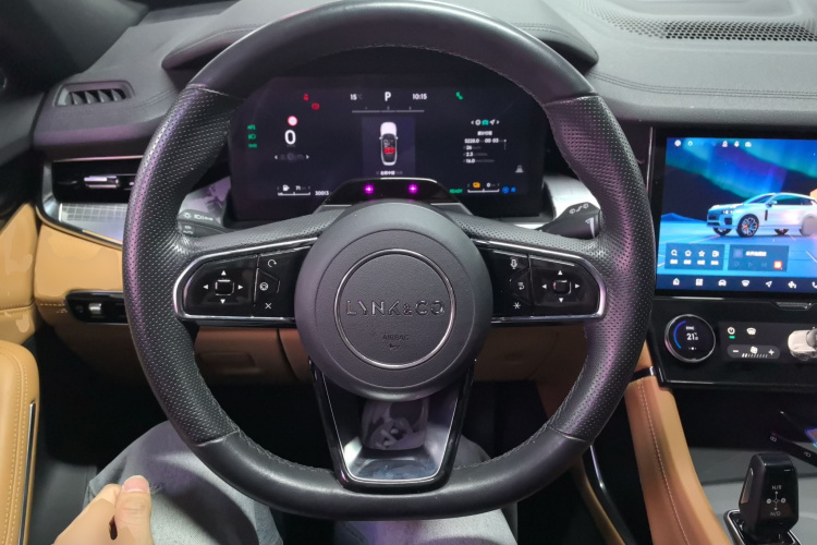 领克09 EM-P 2023款 2.0TD EM-P 远航版PM 七座局部细节13