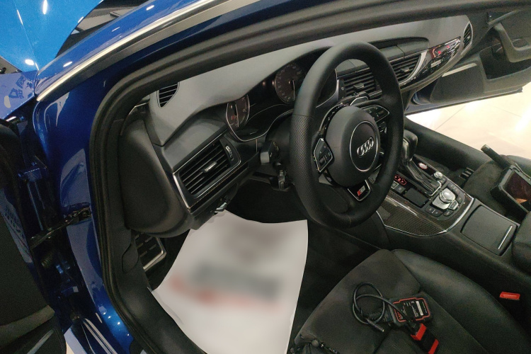 奥迪S6 2017款 S6 4.0TFSI中控内饰7003