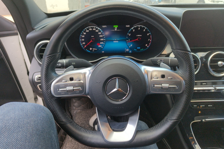 奔驰C级 2021款 C 260 星耀臻藏版中控内饰13