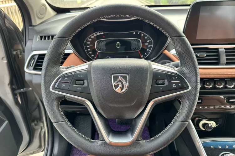 宝骏510 2017款 1.5L 自动豪华型中控内饰7011