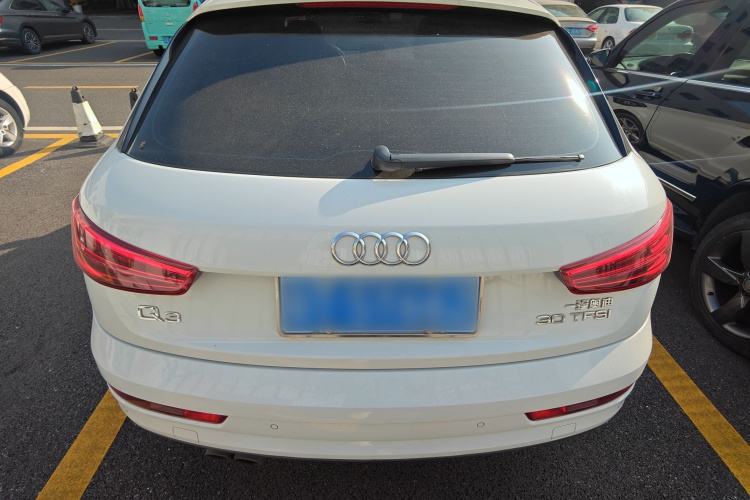 奥迪Q3 2018款 30周年年型 30 TFSI 时尚型车身外观6