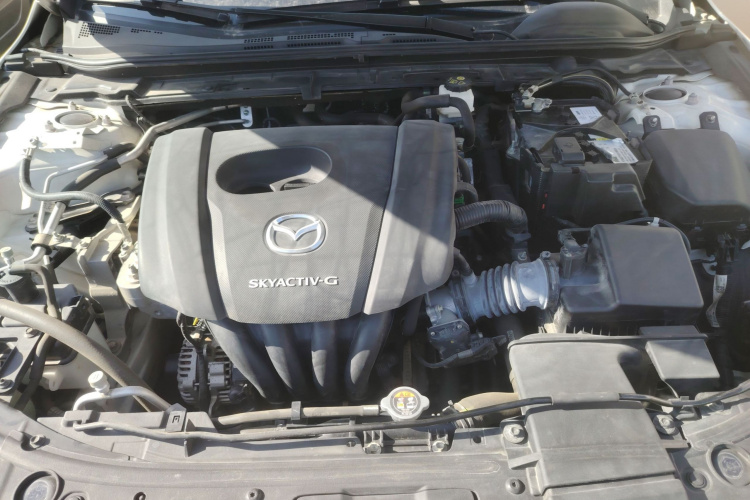 马自达3 昂克赛拉 2020款 1.5L 自动质悦天窗版机舱底盘24