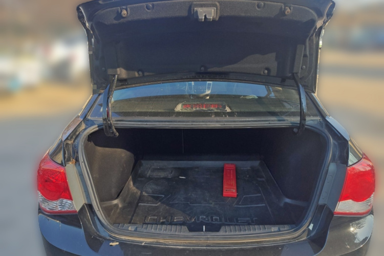 雪佛兰 科鲁兹 2013款 1.8L SX AT中控内饰23