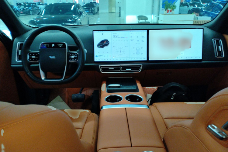 理想汽车 理想L9 2024款 Ultra中控内饰7002