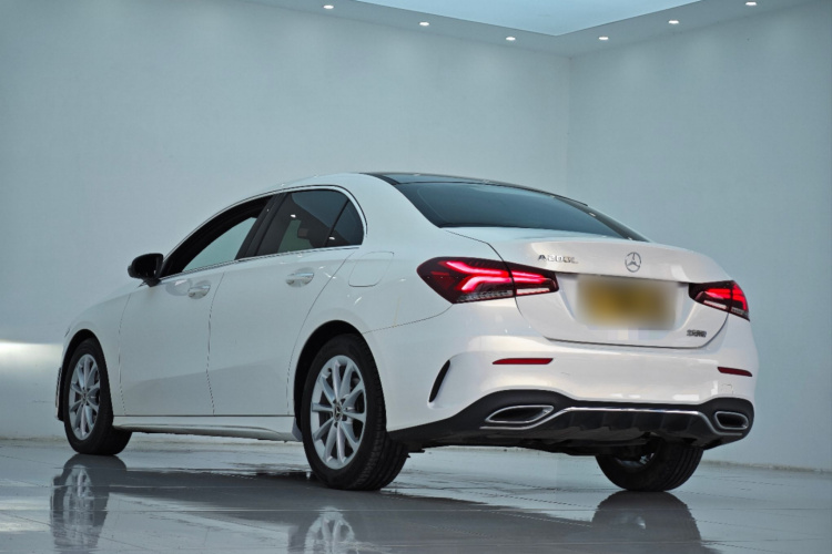 奔驰A级 2019款 A 200 L 运动轿车车身外观6002