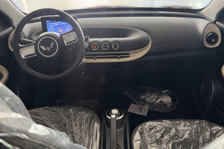 五菱汽车 五菱缤果 2024款 203km 轻享款中控内饰7003