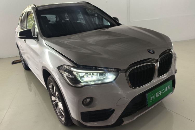 宝马X1 2018款 sDrive18Li 尊享型车身外观3