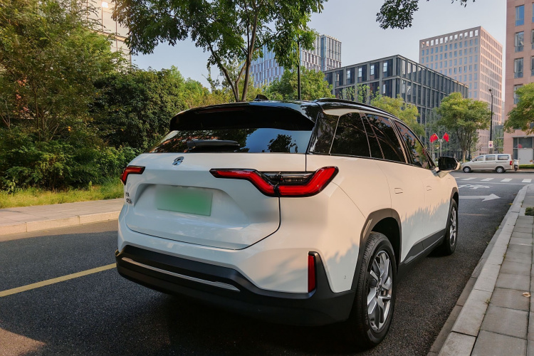 蔚来ES6 2020款 455KM 运动版车身外观6006