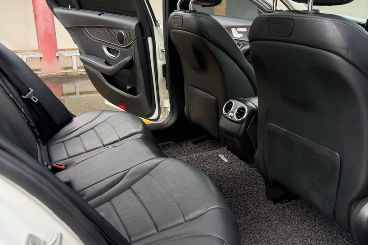 奔驰C级 2015款 C 200 L 4MATIC 运动版中控内饰7005