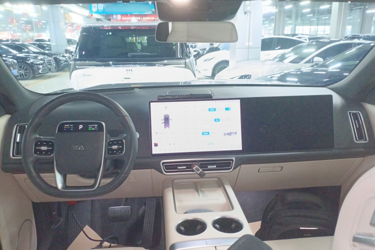 理想汽车 理想L9 2024款 Ultra中控内饰12