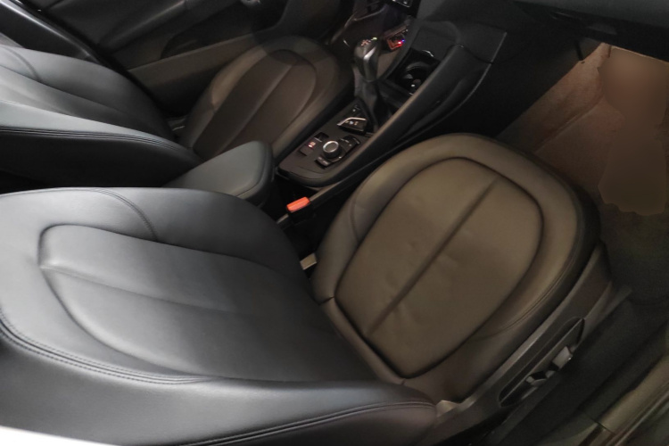 宝马X1 2016款 sDrive18Li 尊享型局部细节41