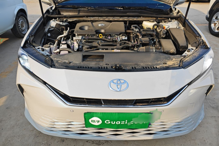 丰田 凯美瑞 2024款  双擎 2.0HG 尊贵版局部细节24