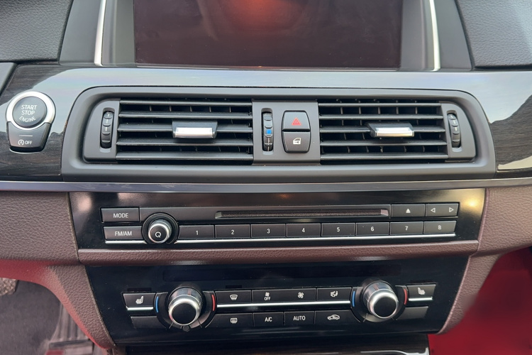 宝马5系 2014款 525Li 豪华设计套装局部细节16