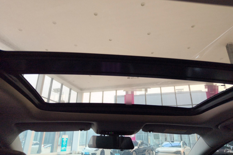 别克 君越 2019款 28T 豪华型中控内饰22