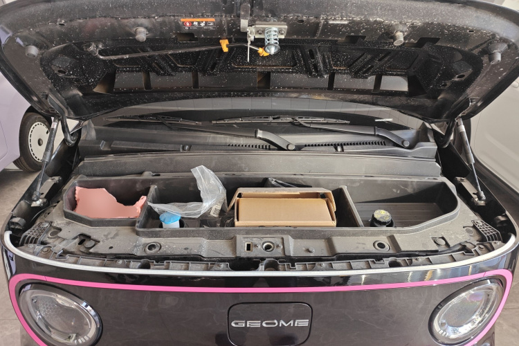 吉利银河 2025款 210km 熊猫卡丁局部细节24