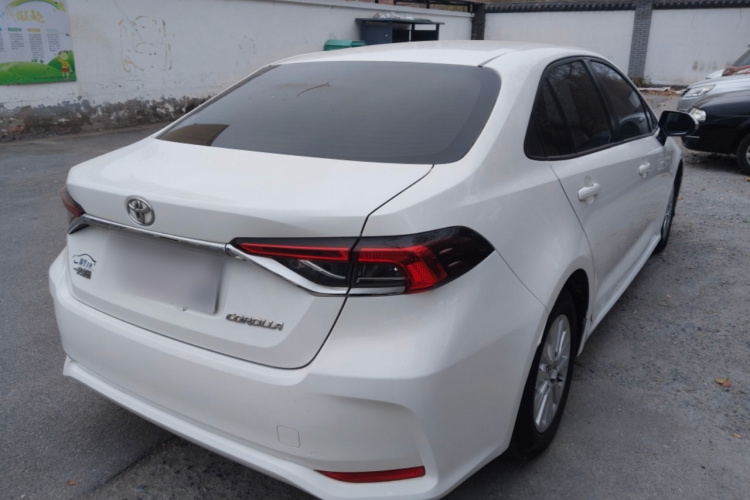 丰田 卡罗拉 2022款 TNGA 1.5L CVT先锋版车身外观6005