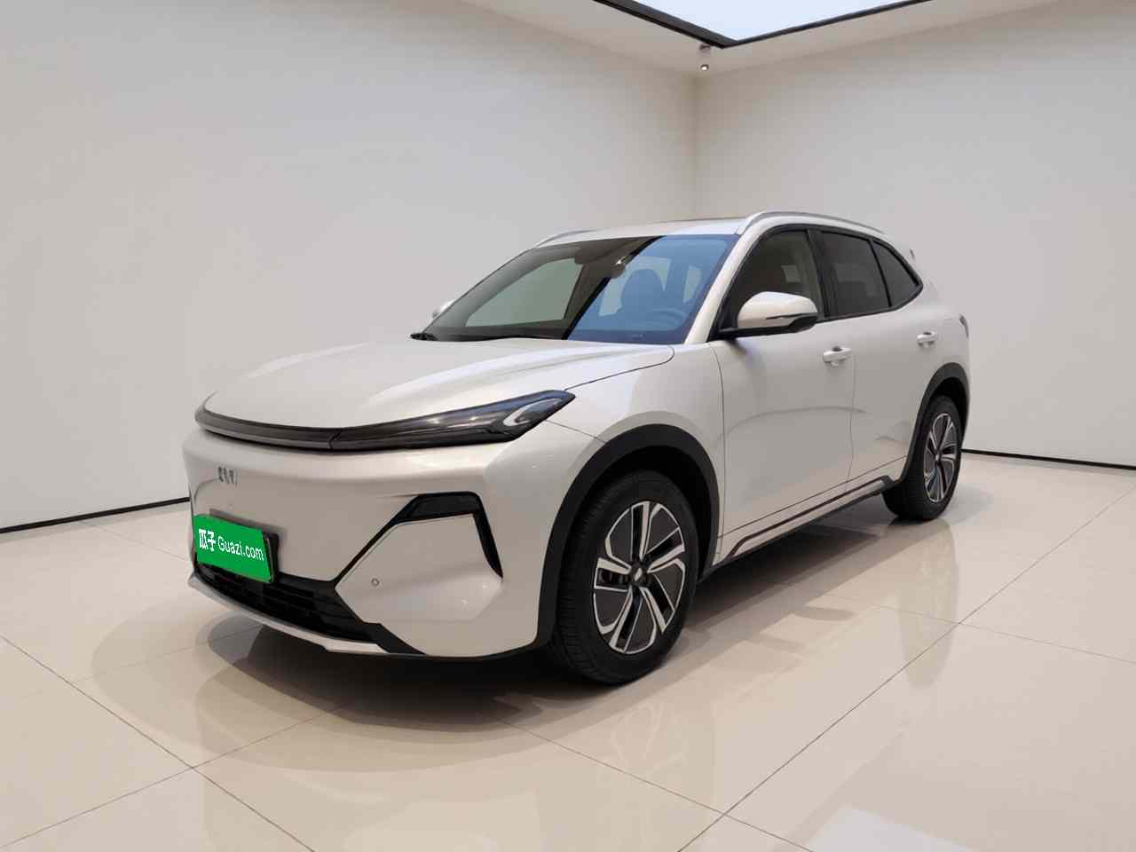 吉利银河 银河星舰7 EM-i 2025款 120km 探索+版(2)