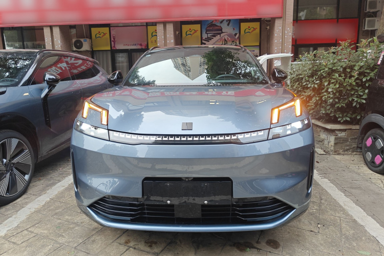 领克08 EM-P 2025款 220km 四驱性能Halo车身外观6001