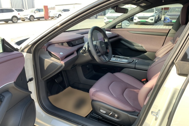 小米汽车 小米SU7 2024款 后驱长续航智驾版中控内饰7004