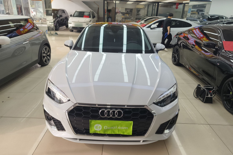 奥迪A5 2023款 Coupe 40 TFSI 时尚动感型车身外观2